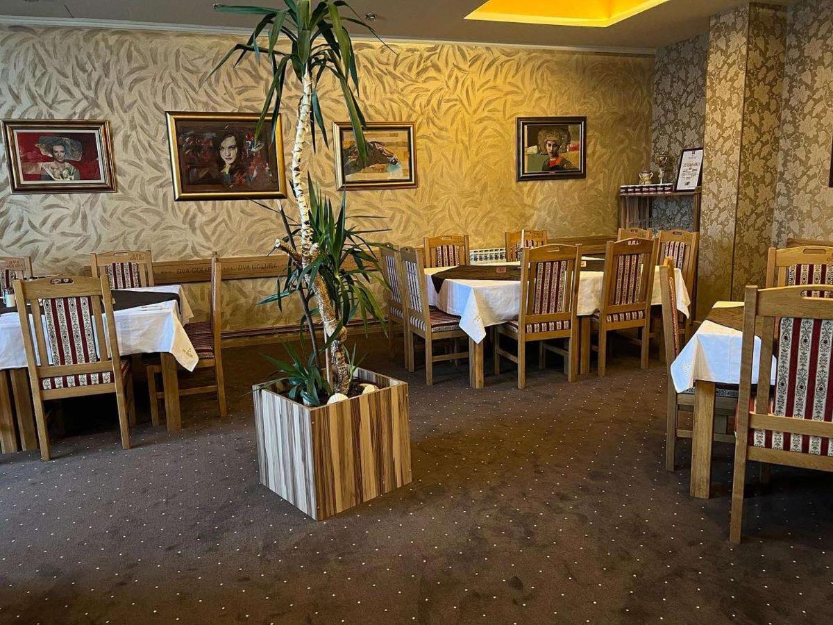פאלה Hotel Dva Goluba מראה חיצוני תמונה