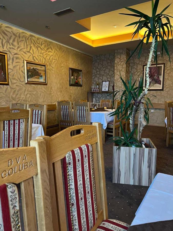 פאלה Hotel Dva Goluba מראה חיצוני תמונה