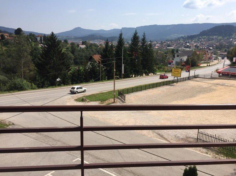 פאלה Hotel Dva Goluba מראה חיצוני תמונה